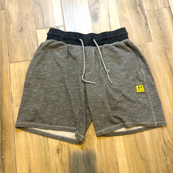 Under Armour Other - Under Armour Men's Gray Shorts